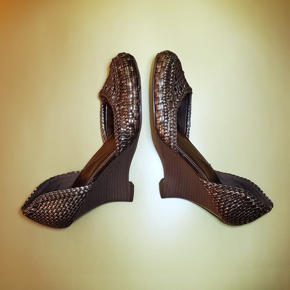 🌸2 For $15🌸 Anne Michelle 'Edgy-15' Gold Wedge Heels - US Women's Size 7.5 - Picture 4 of 9